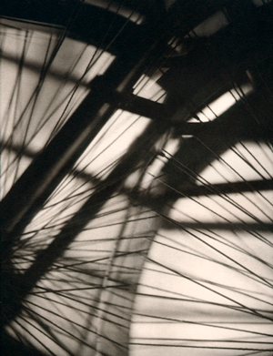 © GEH/31-Studio - Alvin Langdon Coburn - Vortograph - 31-Studio Platinum Print
