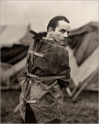 © Peter Lavery - Billy Tempest (Escapologist) - 31-Studio Platinum Print